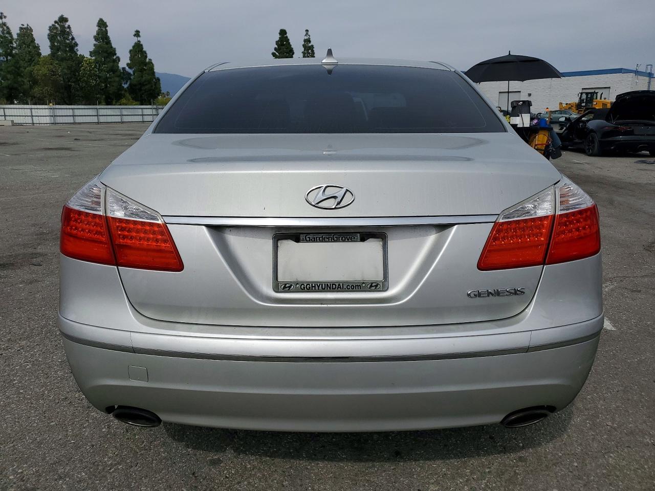 2011 HYUNDAI GENESIS 3.8L V6 photo 16