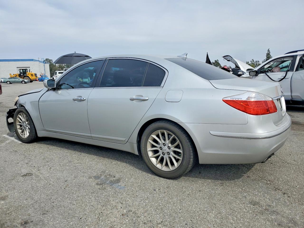 2011 HYUNDAI GENESIS 3.8L V6 photo 4