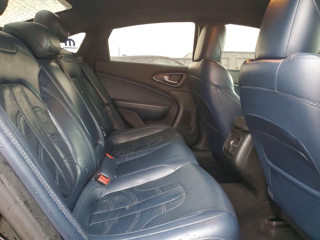 2015 CHRYSLER 200 photo 19