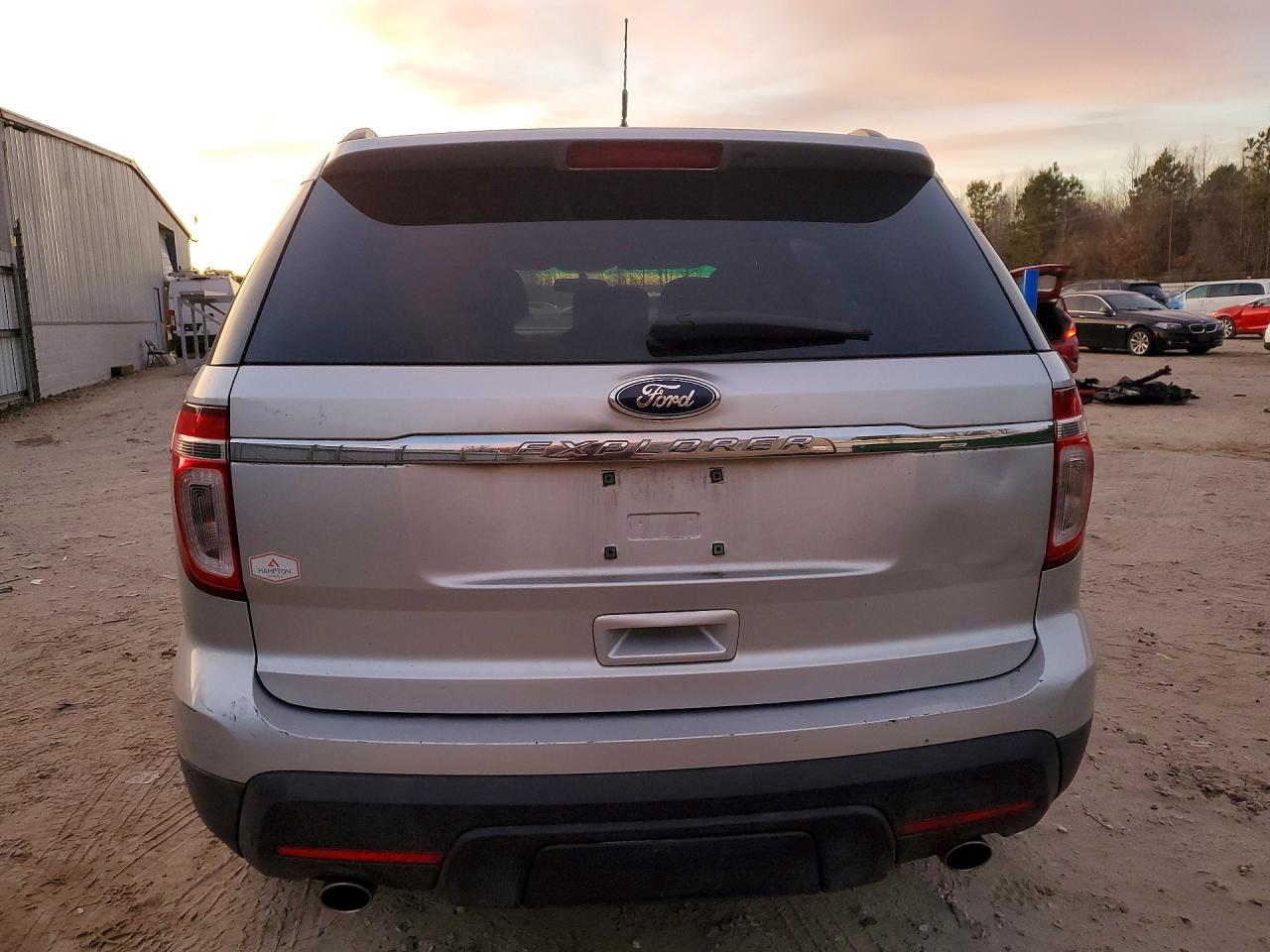 2013 FORD EXPLORER photo 16