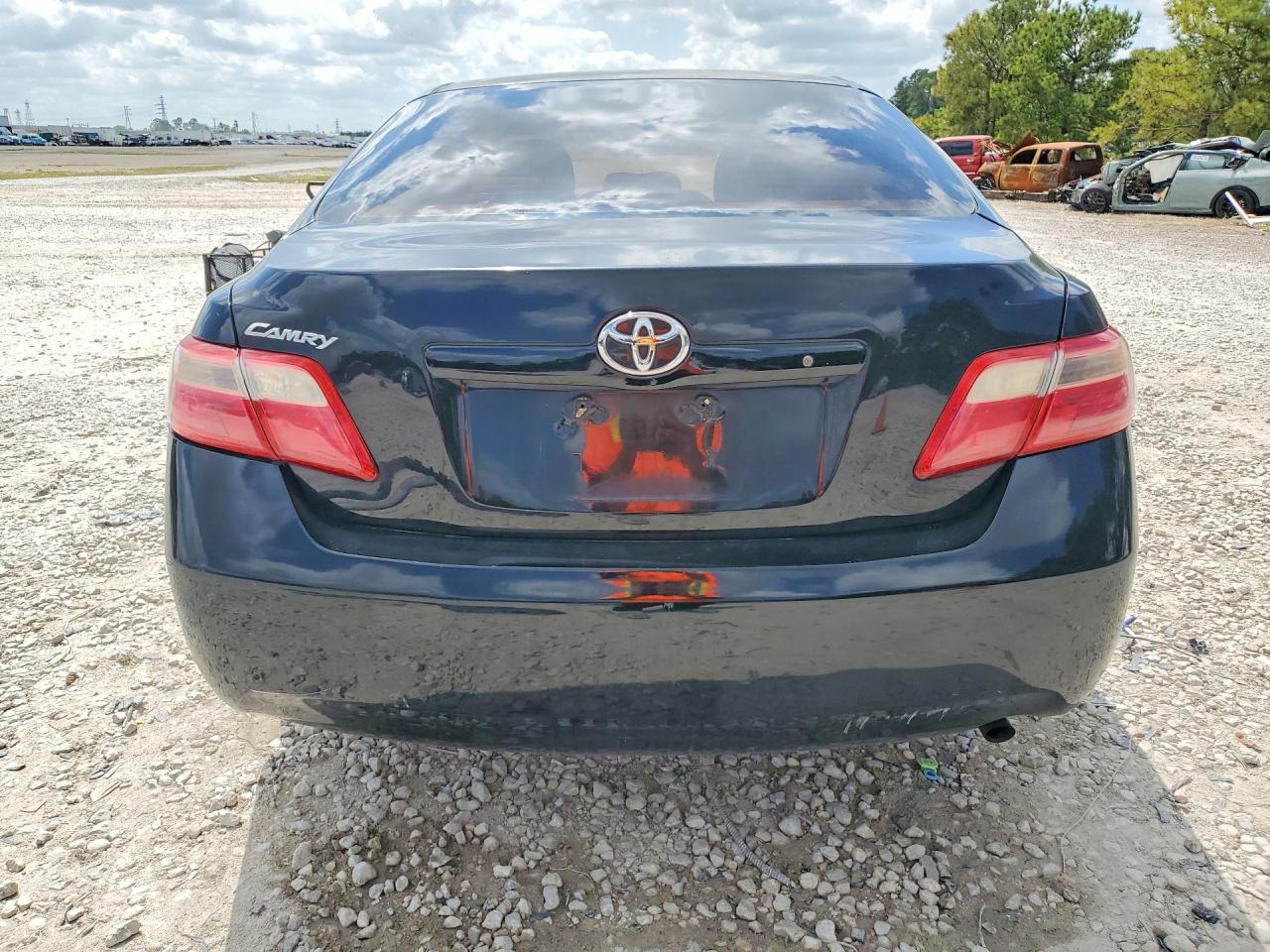 2009 TOYOTA CAMRY BASE photo 6