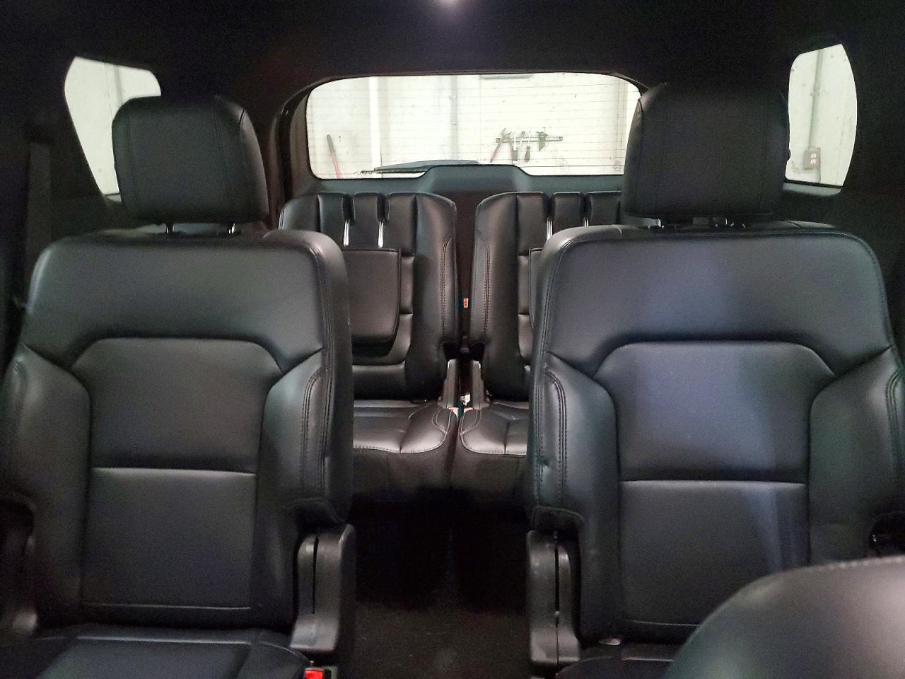 2019 FORD EXPLORER XLT photo 19