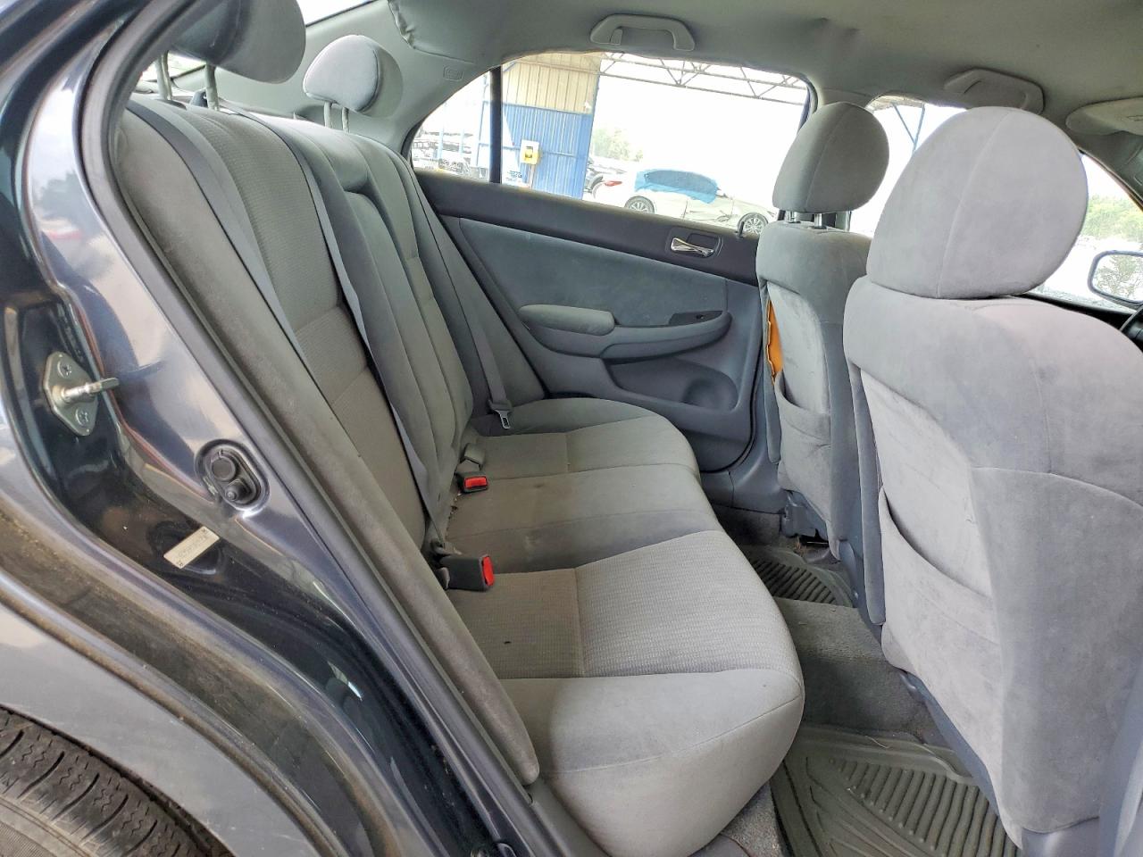 2005 HONDA ACCORD LX photo 19