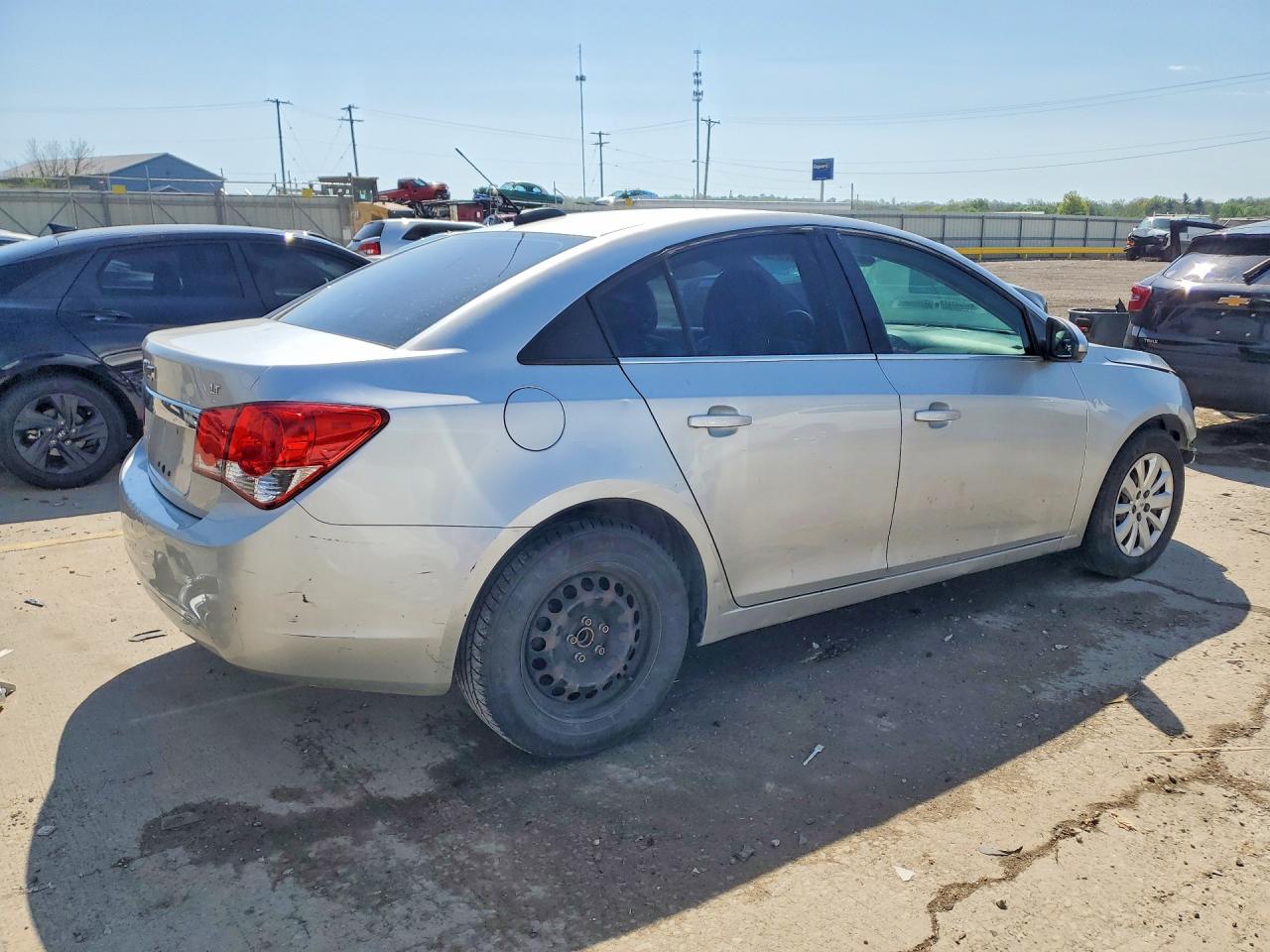 2015 CHEVROLET CRUZE LT photo 3