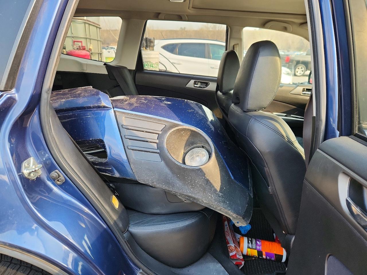 2011 SUBARU FORESTER LIMITED photo 11