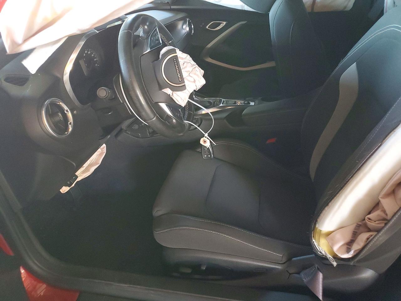 2017 CHEVROLET CAMARO LT photo 13