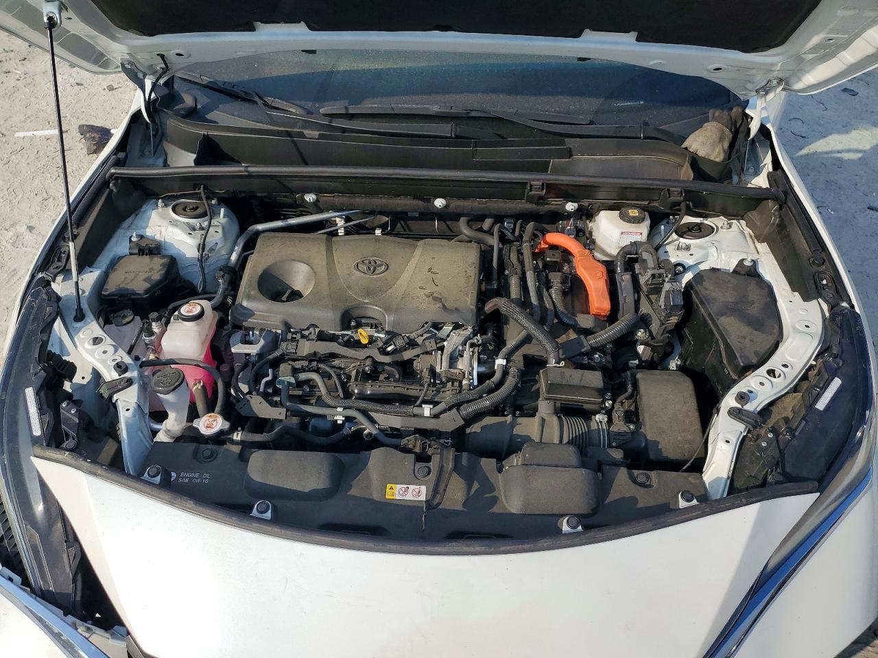 2021 TOYOTA VENZA XLE photo 23