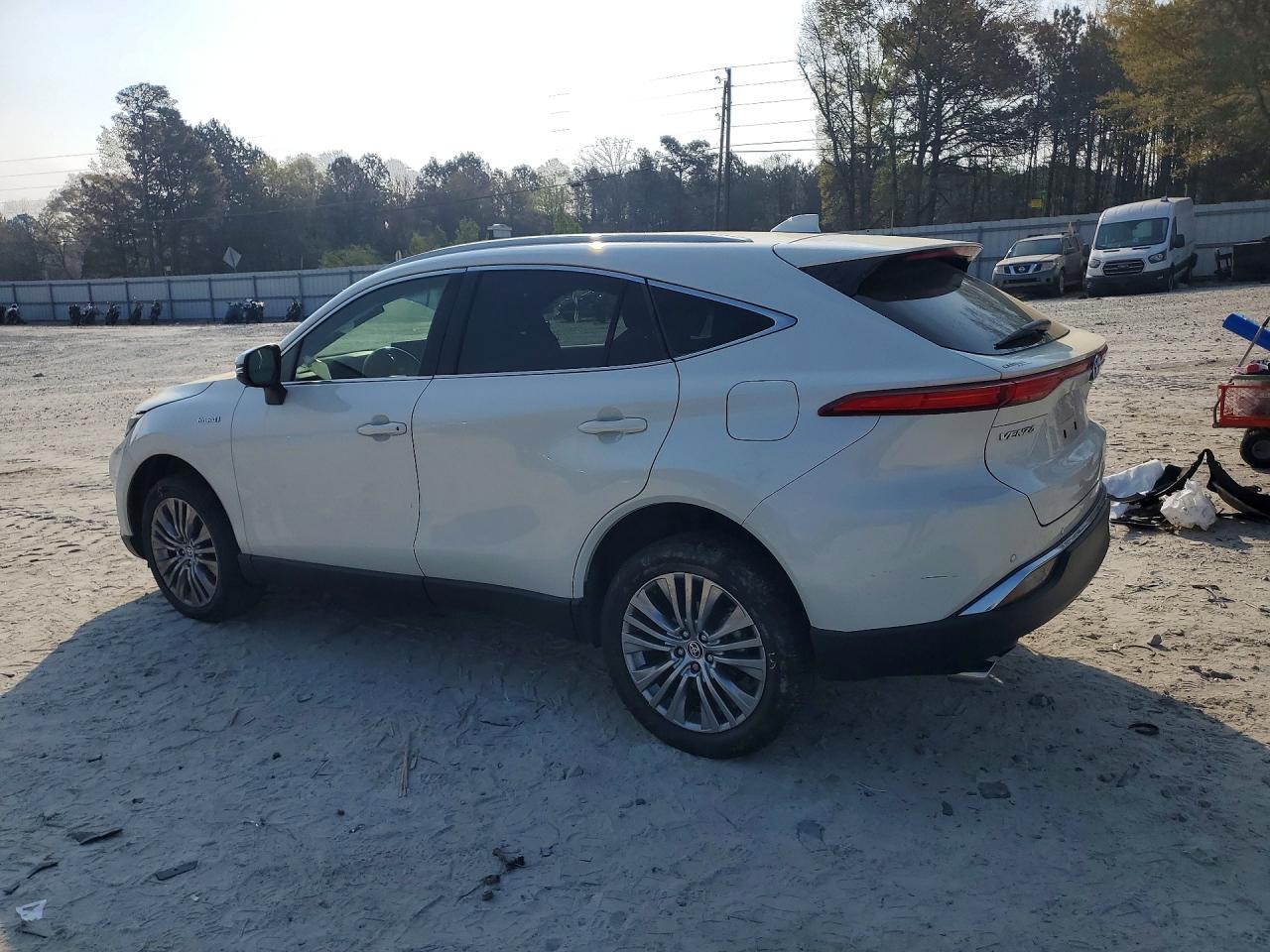 2021 TOYOTA VENZA XLE photo 3