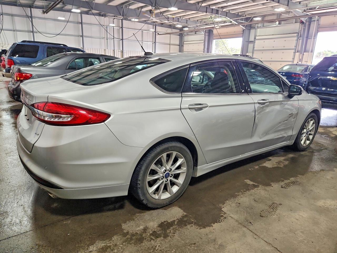 2017 FORD FUSION SE photo 3