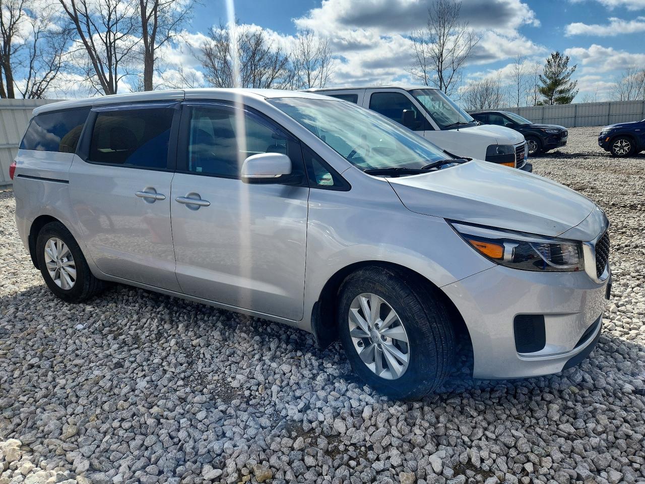 2018 KIA SEDONA LX photo 10