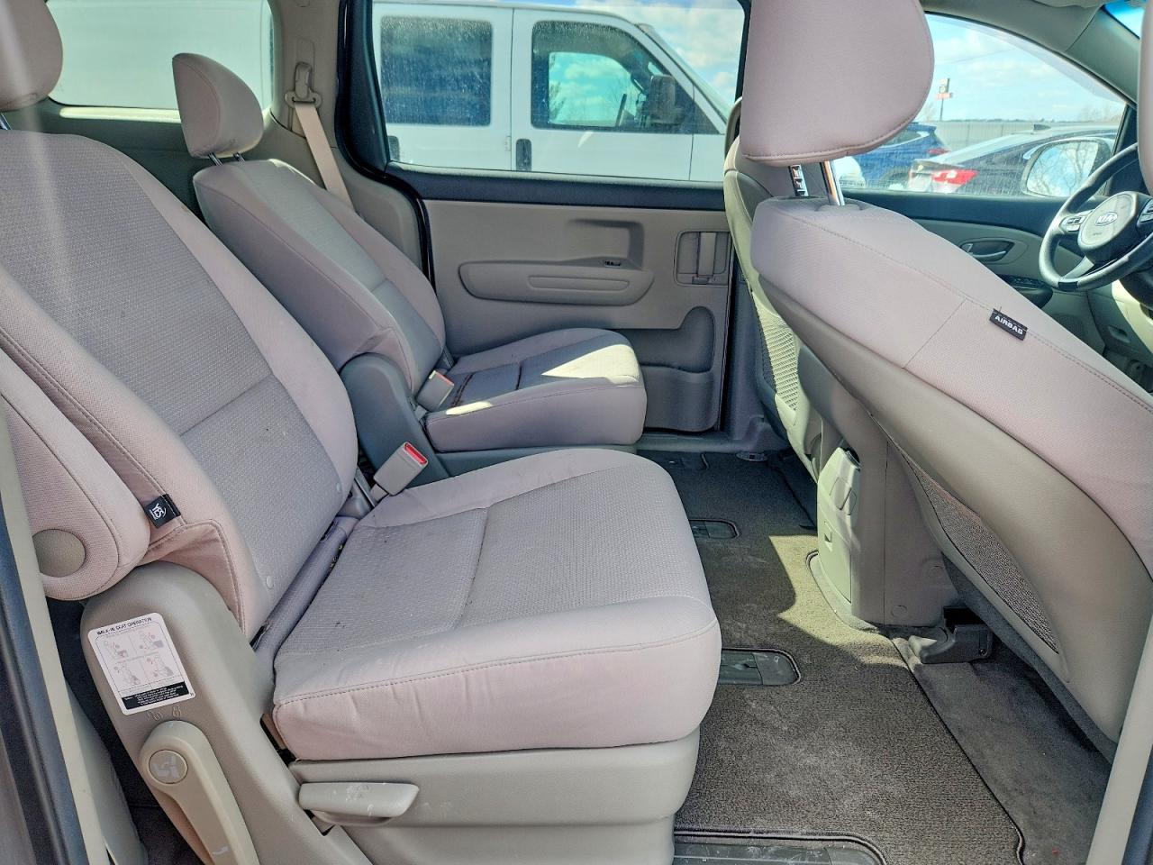 2018 KIA SEDONA LX photo 31