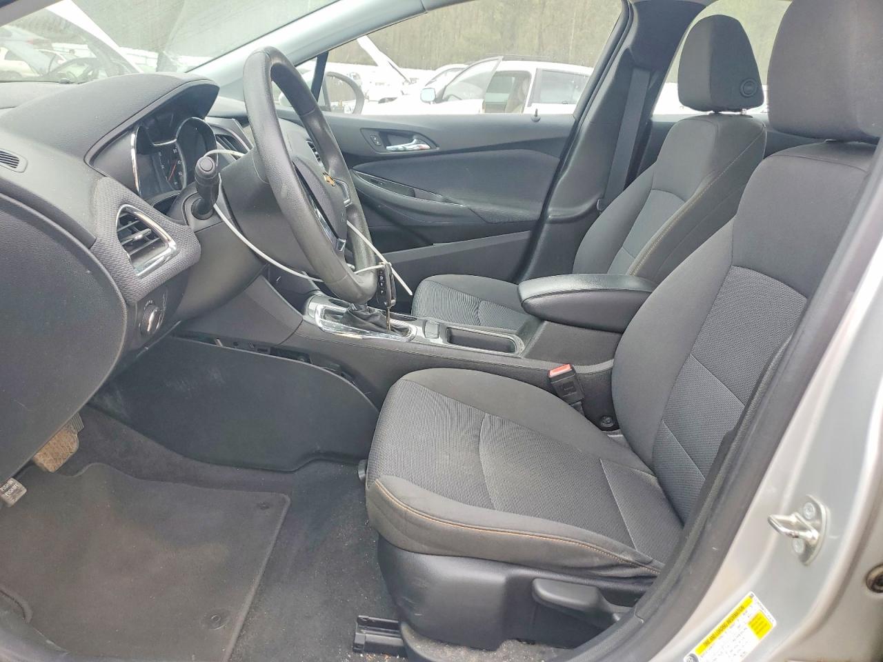 2019 CHEVROLET CRUZE LS photo 7