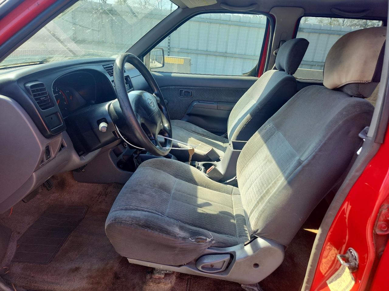 2000 NISSAN FRONTIER XE photo 7