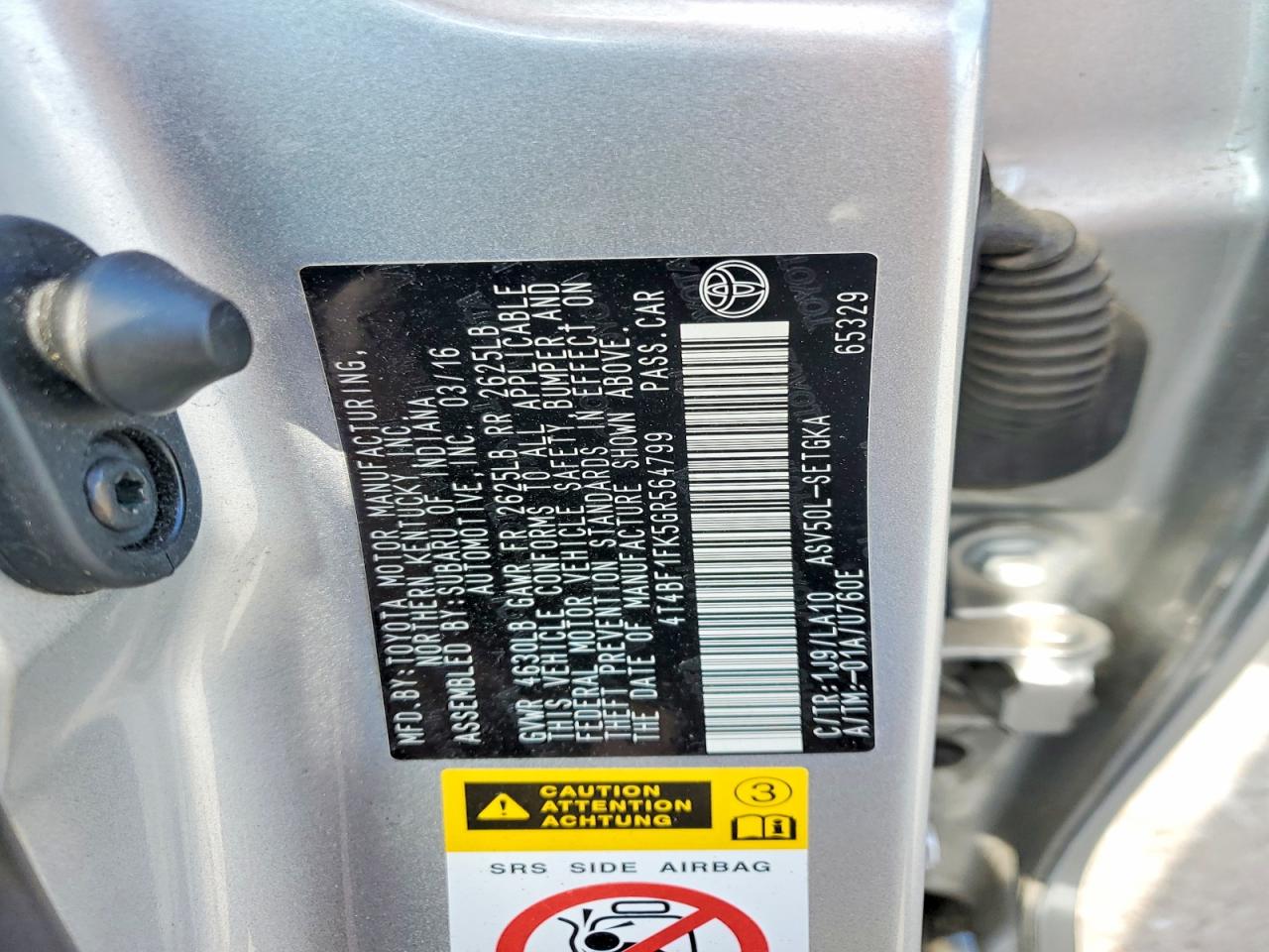 2016 TOYOTA CAMRY XLE photo 13