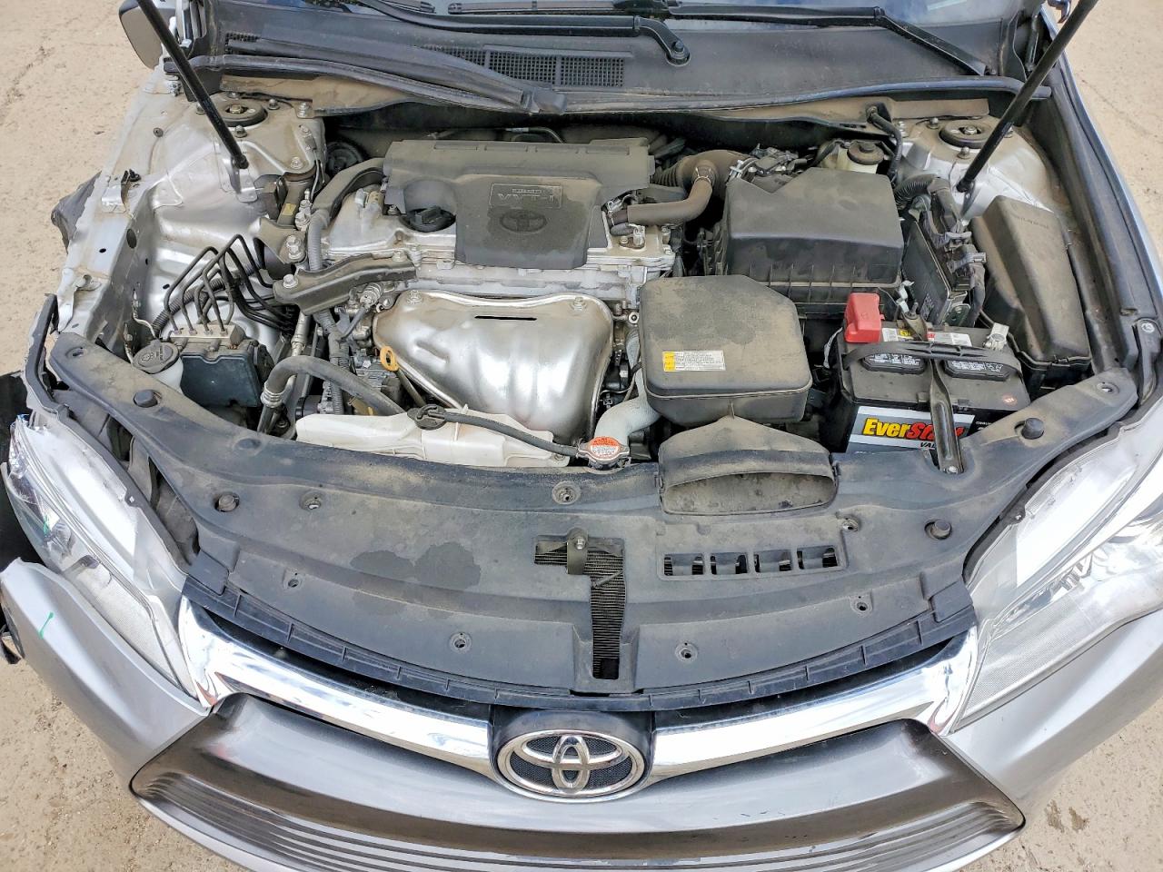 2016 TOYOTA CAMRY XLE photo 11