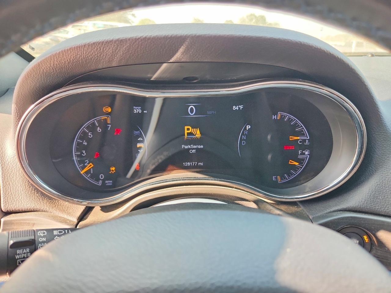 2020 JEEP GRAND CHEROKEE LAREDO photo 17