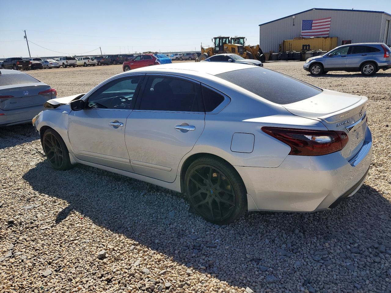 2017 NISSAN ALTIMA 2.5 SR photo 3