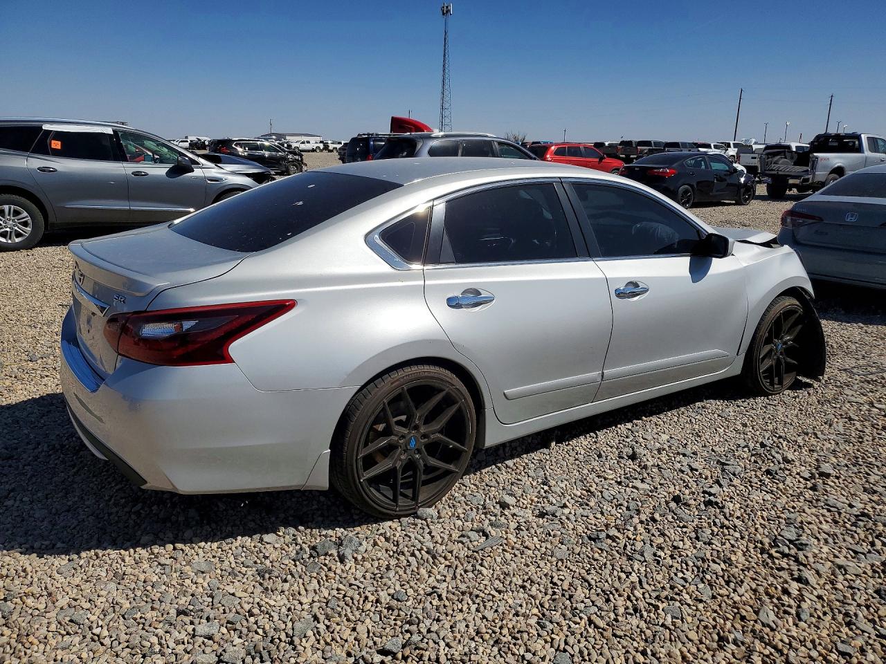 2017 NISSAN ALTIMA 2.5 SR photo 5