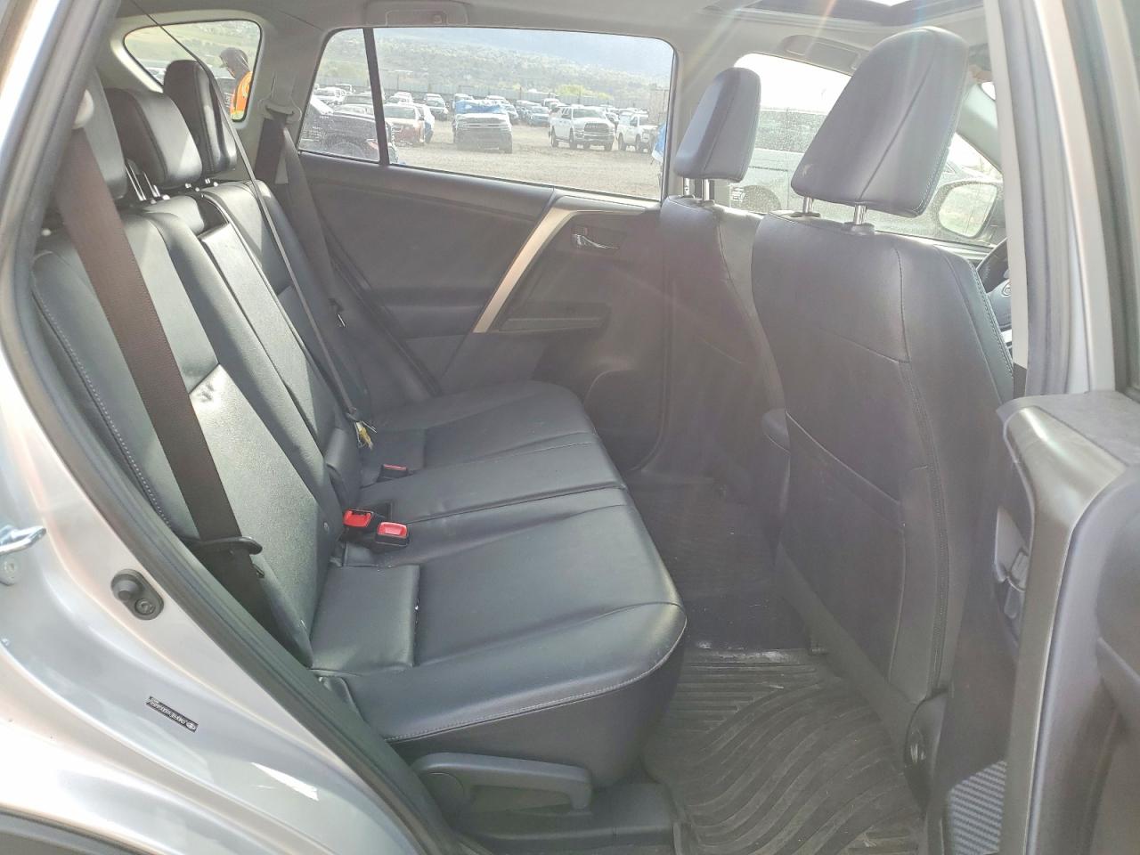 2013 TOYOTA RAV4 LIMITED photo 28