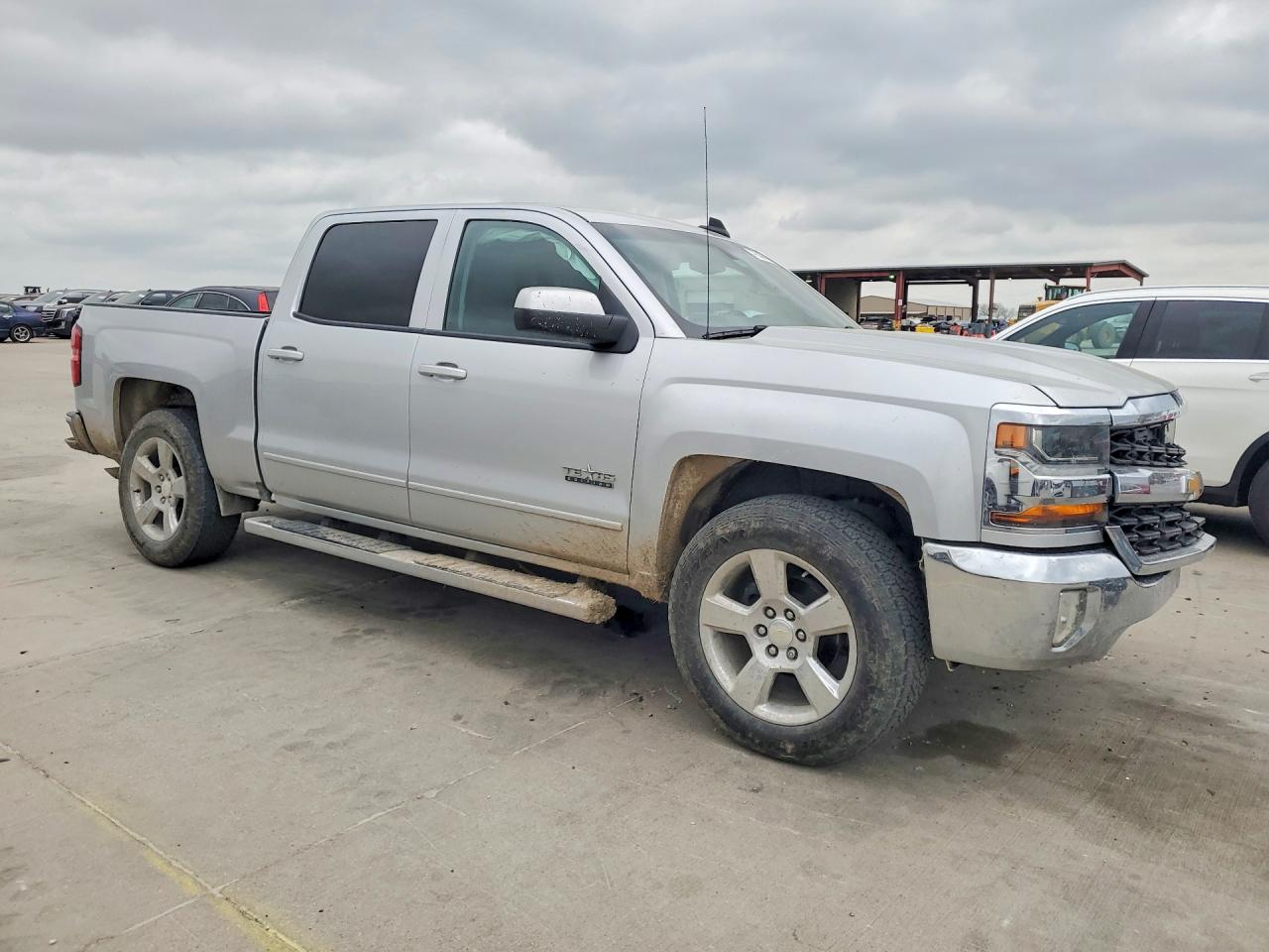 2017 CHEVROLET SILVERADO C1500 LT photo 7