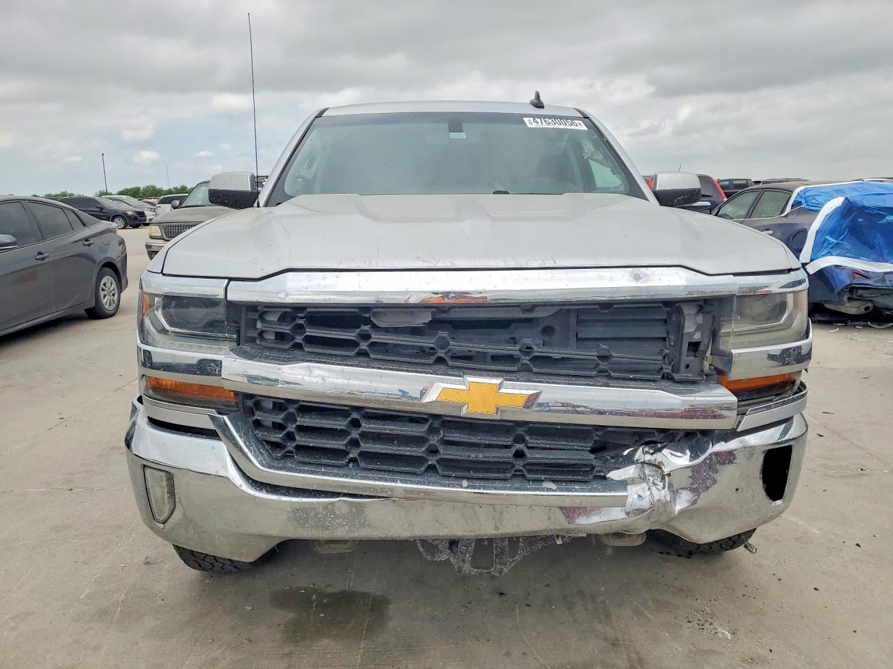 2017 CHEVROLET SILVERADO C1500 LT photo 9