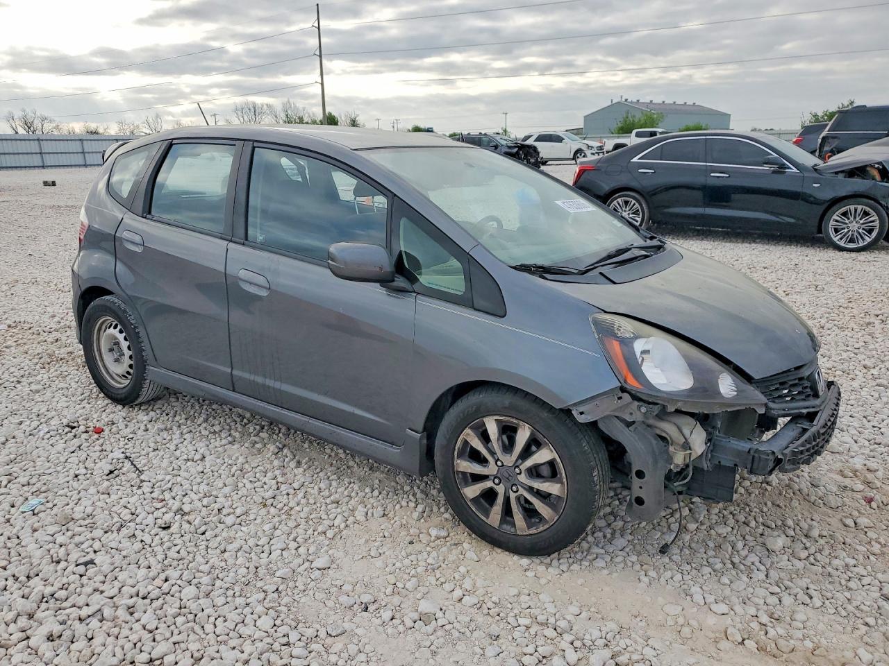 2013 HONDA FIT SPORT photo 10