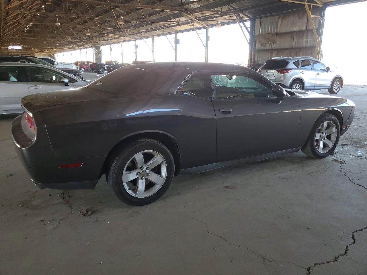 2013 DODGE CHALLENGER SXT photo 7