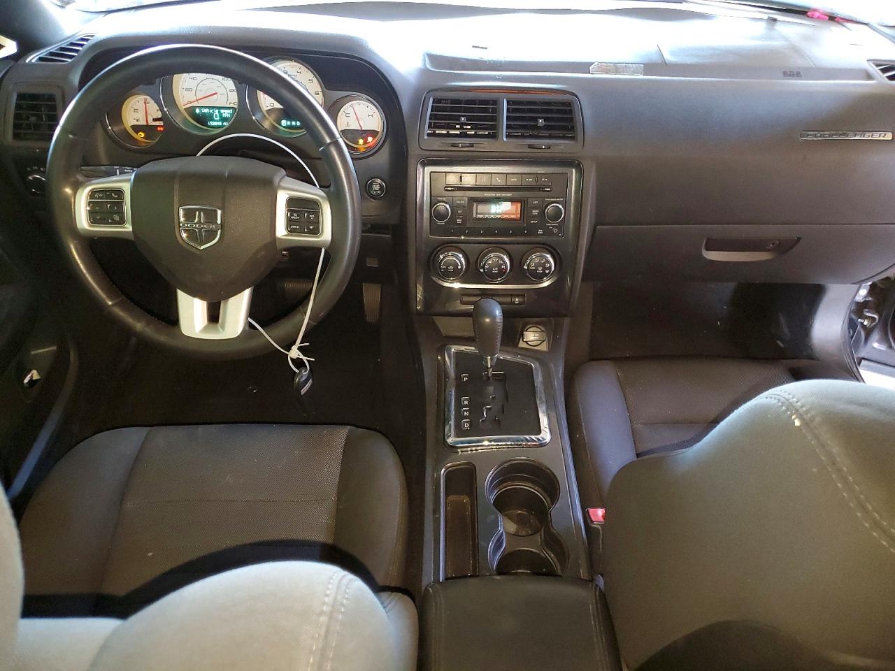 2013 DODGE CHALLENGER SXT photo 22