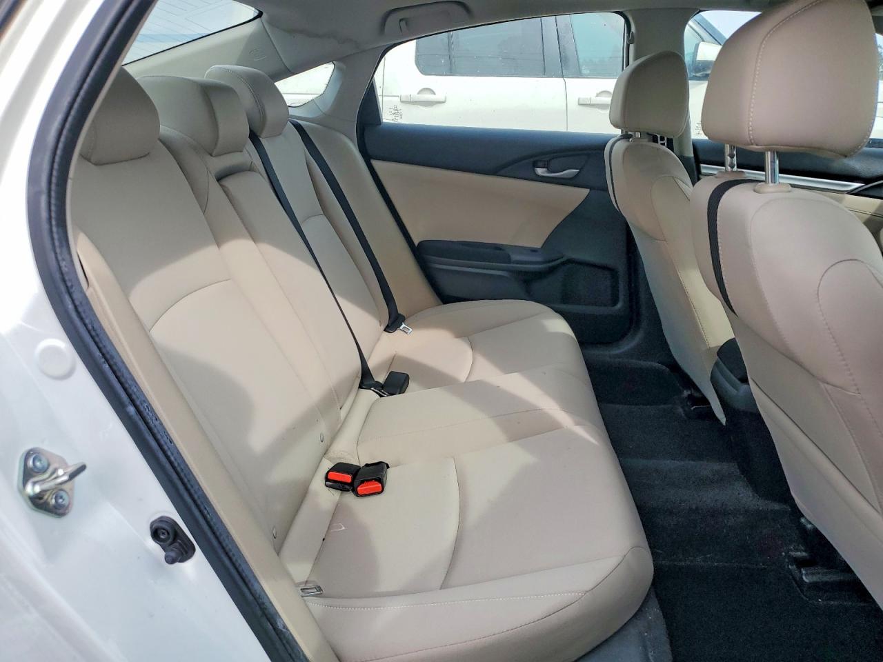2016 HONDA CIVIC EX photo 10