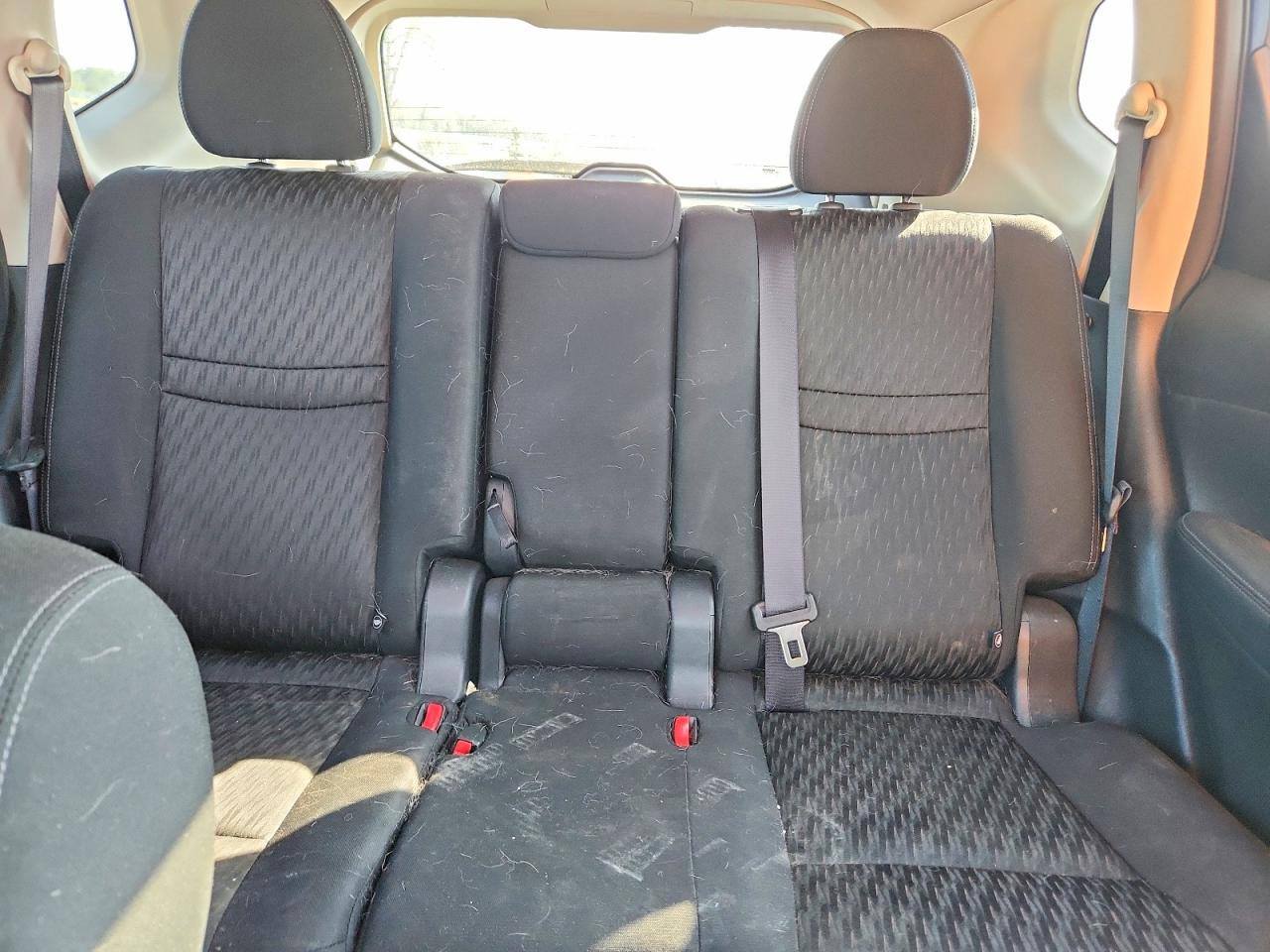 2017 NISSAN ROGUE SV photo 28