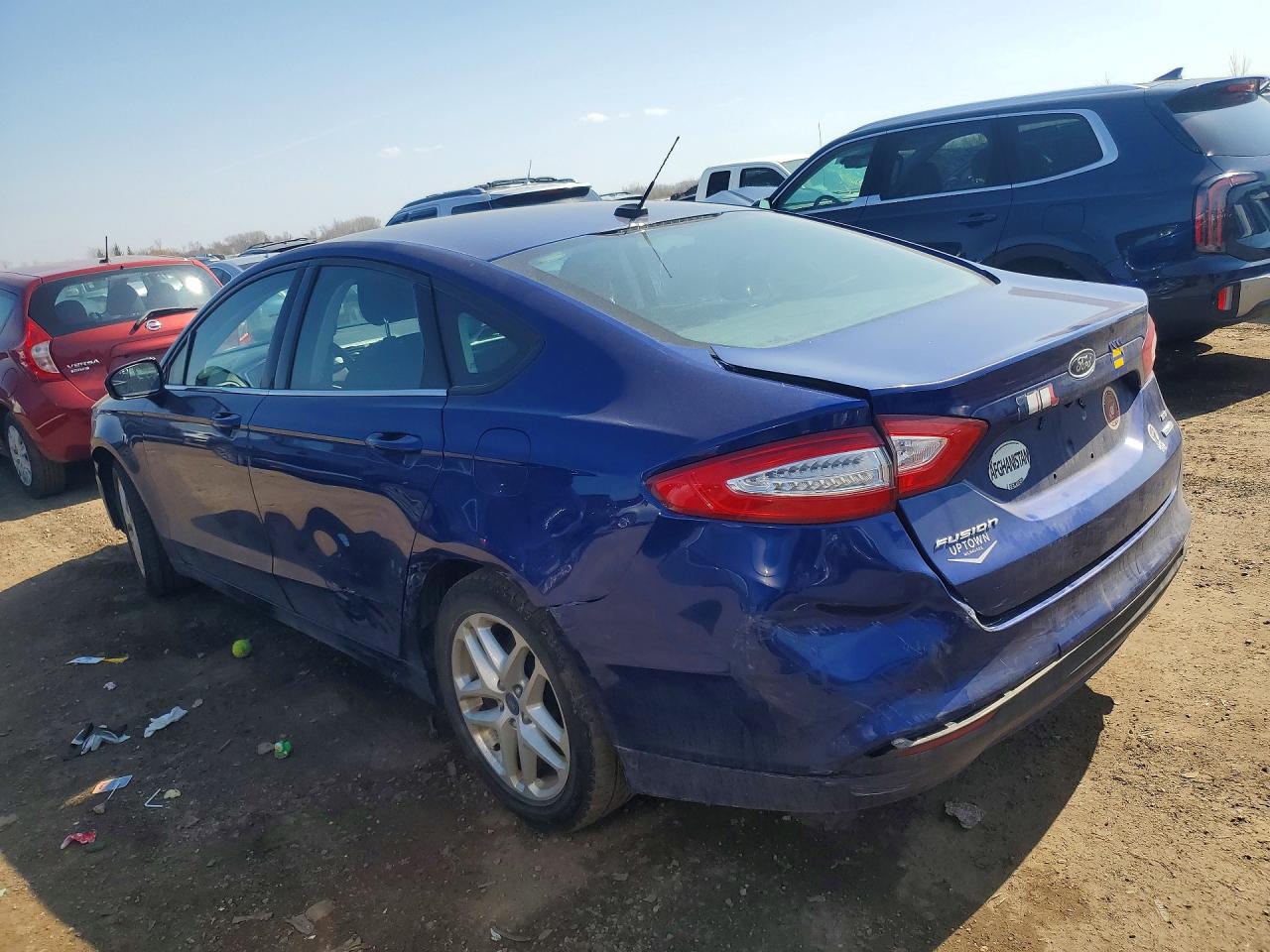 2013 FORD FUSION SE photo 2