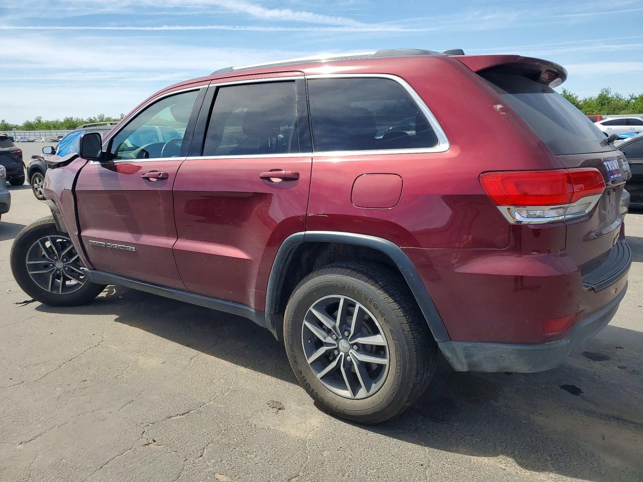 2018 JEEP GRAND CHEROKEE LAREDO photo 2