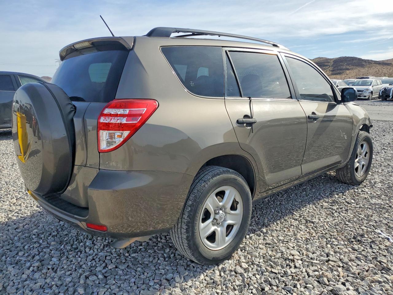 2010 TOYOTA RAV4 BASE photo 3