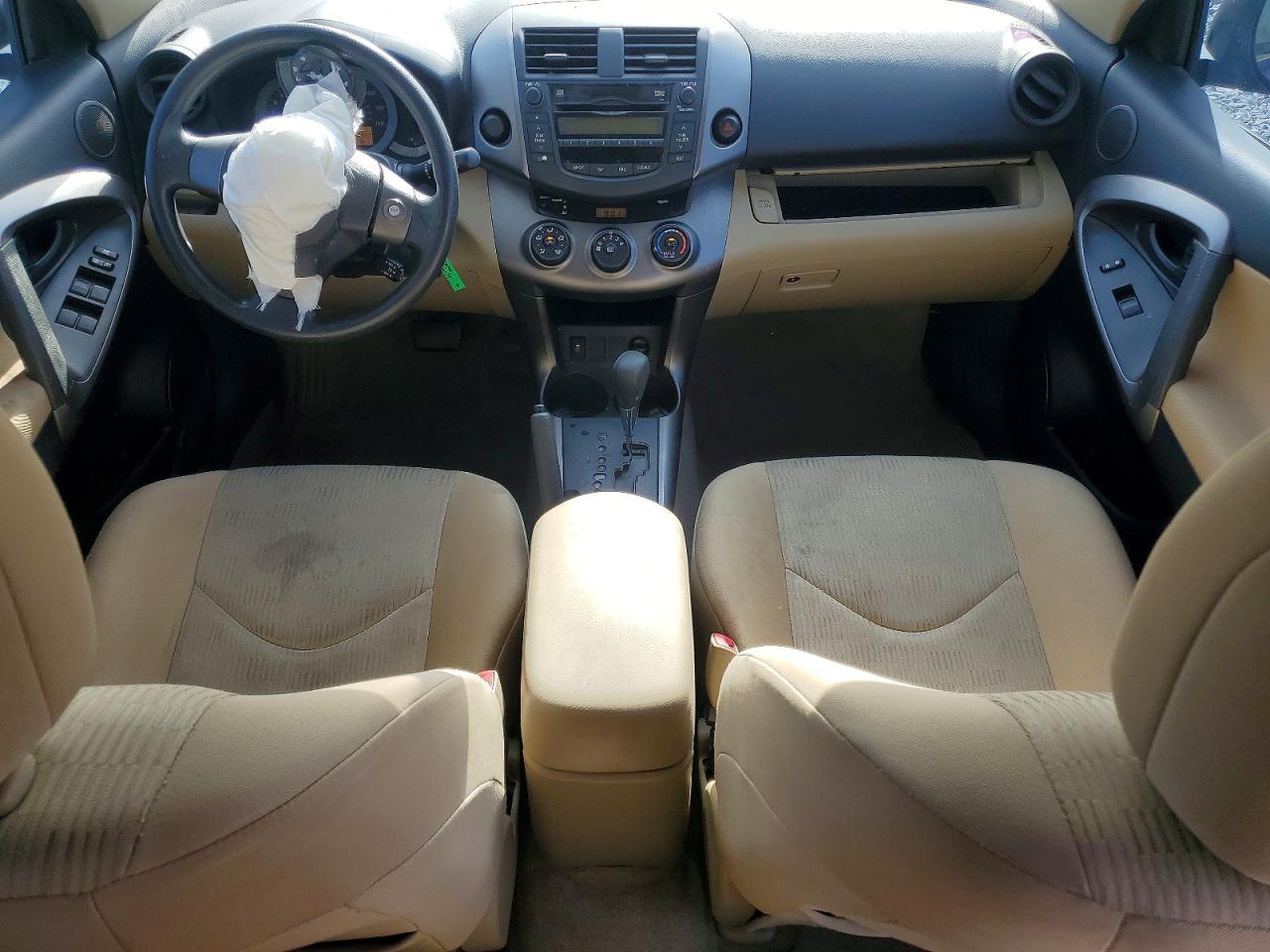 2010 TOYOTA RAV4 BASE photo 8