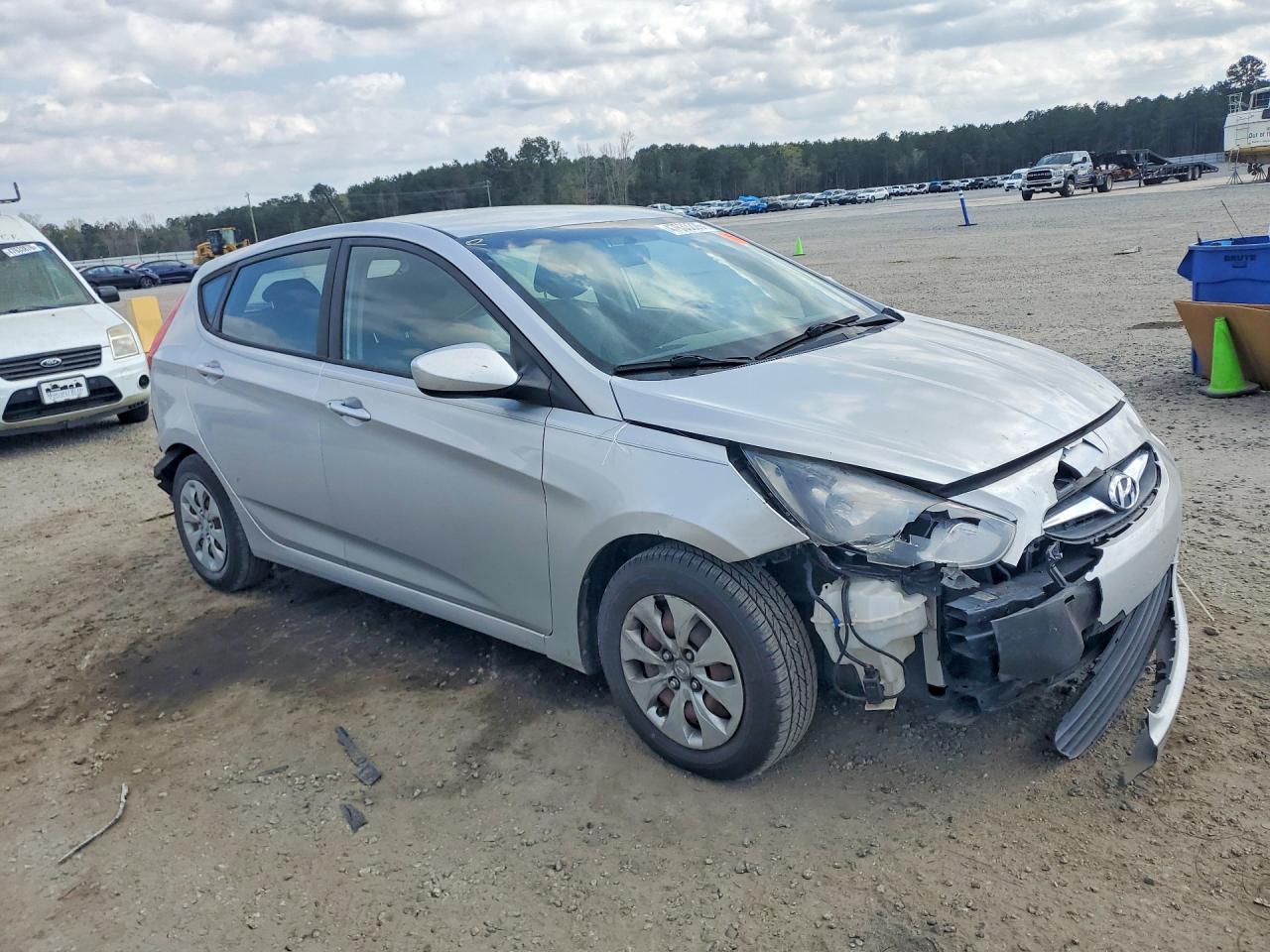 2014 HYUNDAI ACCENT GS photo 10