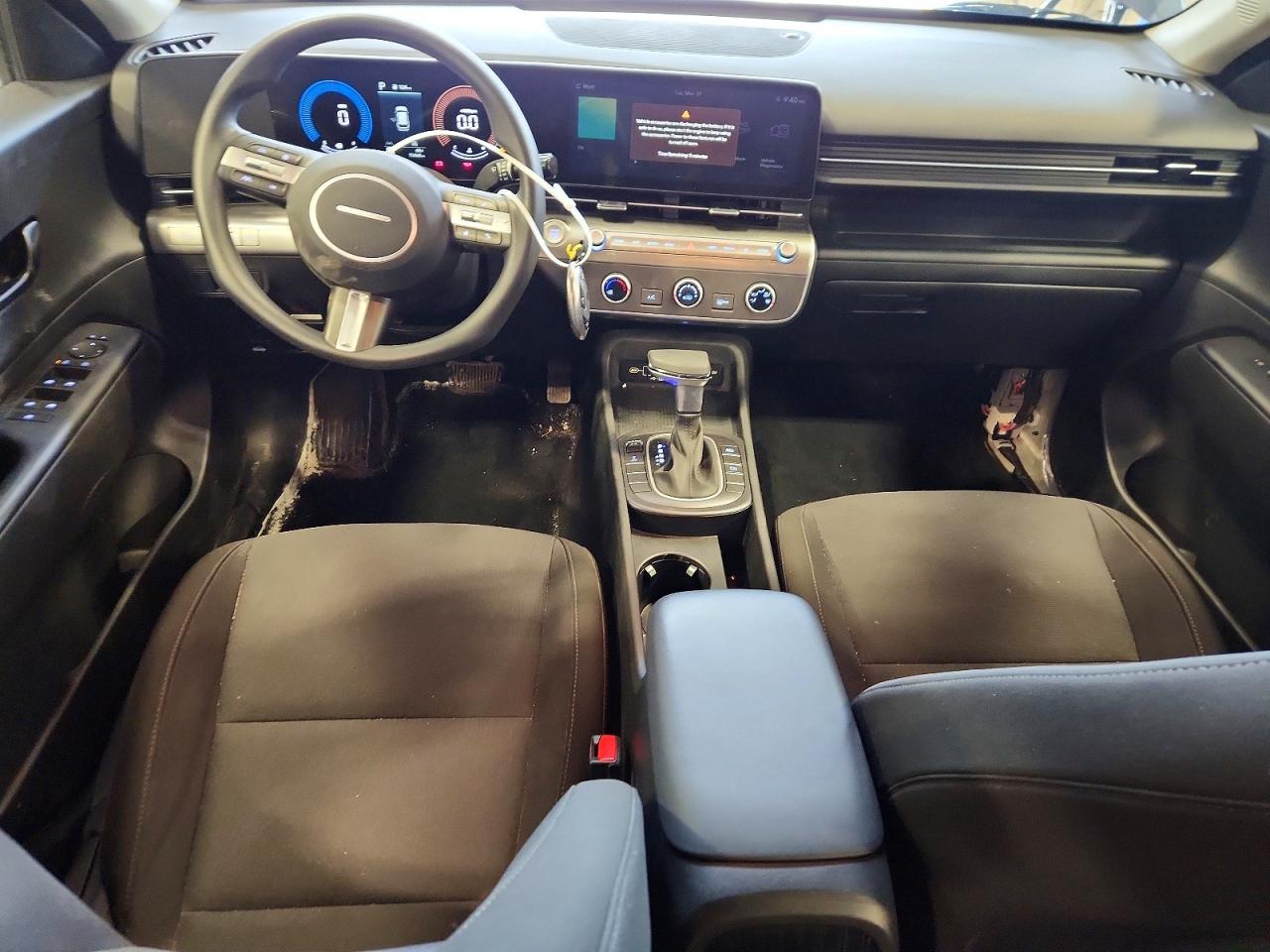 2025 HYUNDAI KONA SE photo 15