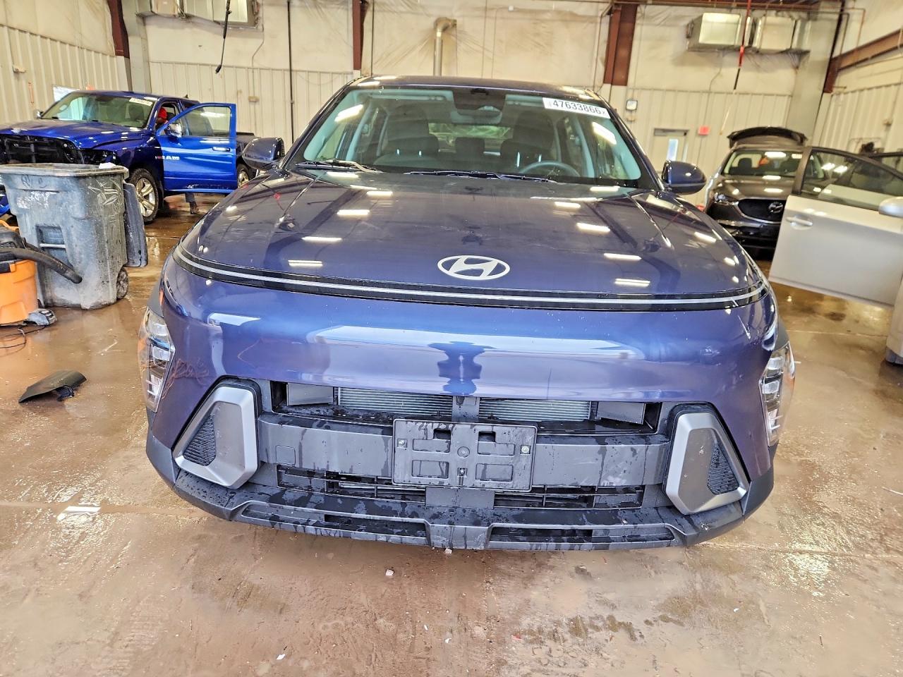2025 HYUNDAI KONA SE photo 9