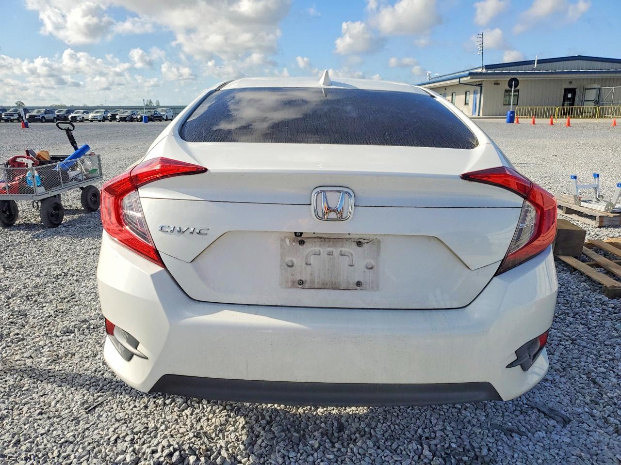 2017 HONDA CIVIC EX photo 16