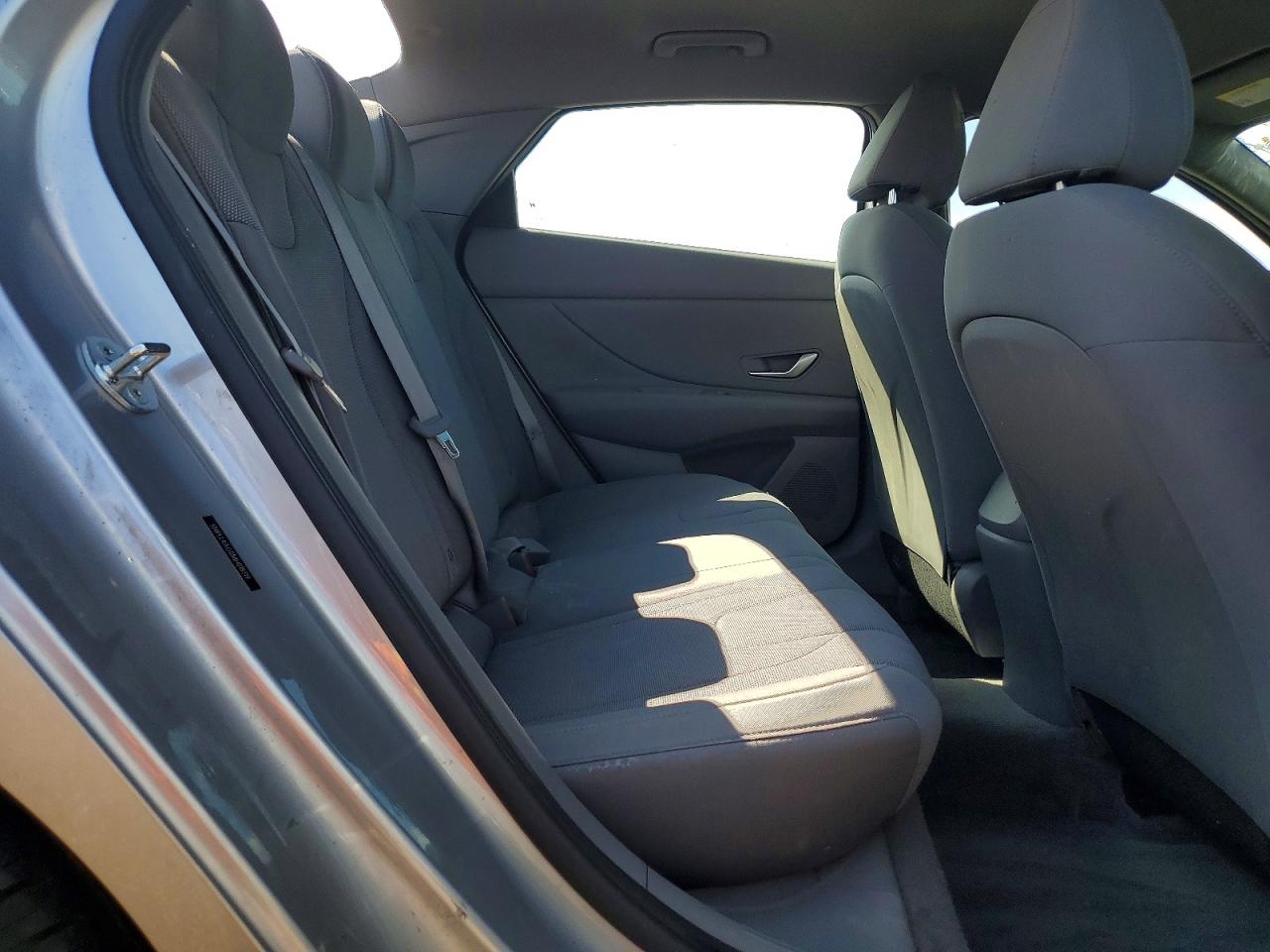 2021 HYUNDAI ELANTRA SE photo 19