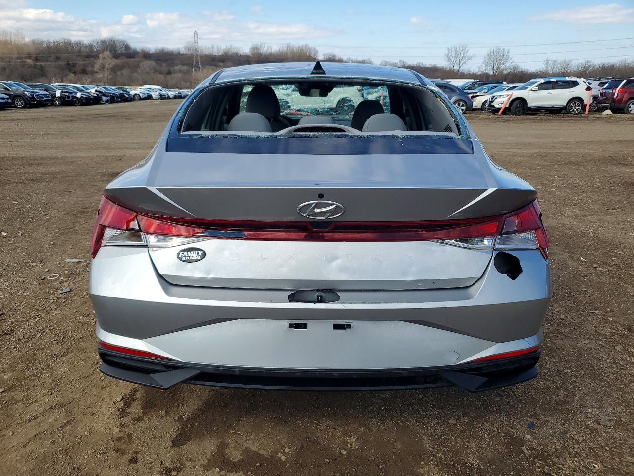 2021 HYUNDAI ELANTRA SE photo 11