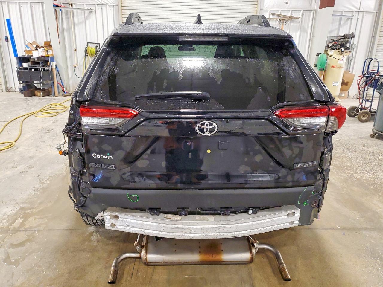 2019 TOYOTA RAV4 ADVENTURE photo 16