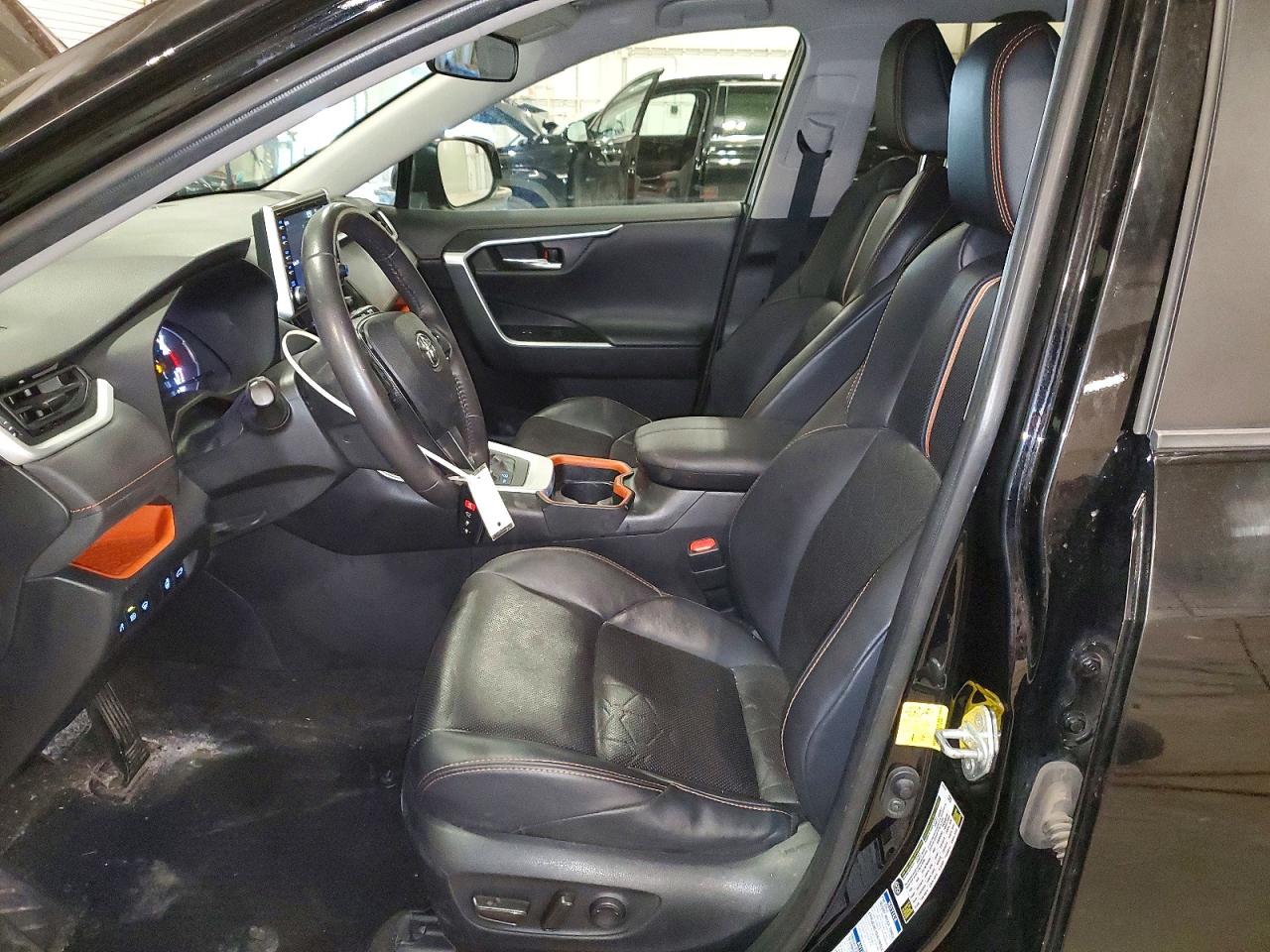 2019 TOYOTA RAV4 ADVENTURE photo 19