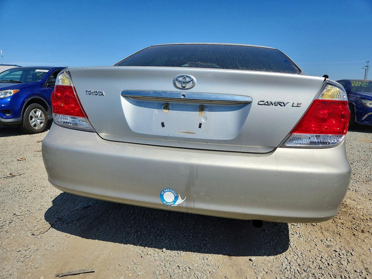 2005 TOYOTA CAMRY LE photo 11
