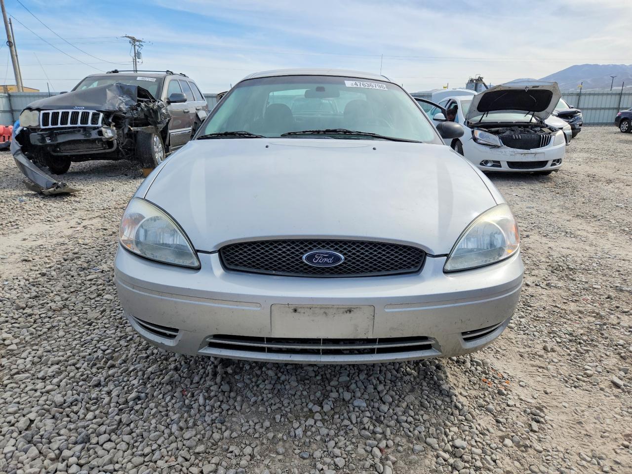 2004 FORD TAURUS SE photo 9
