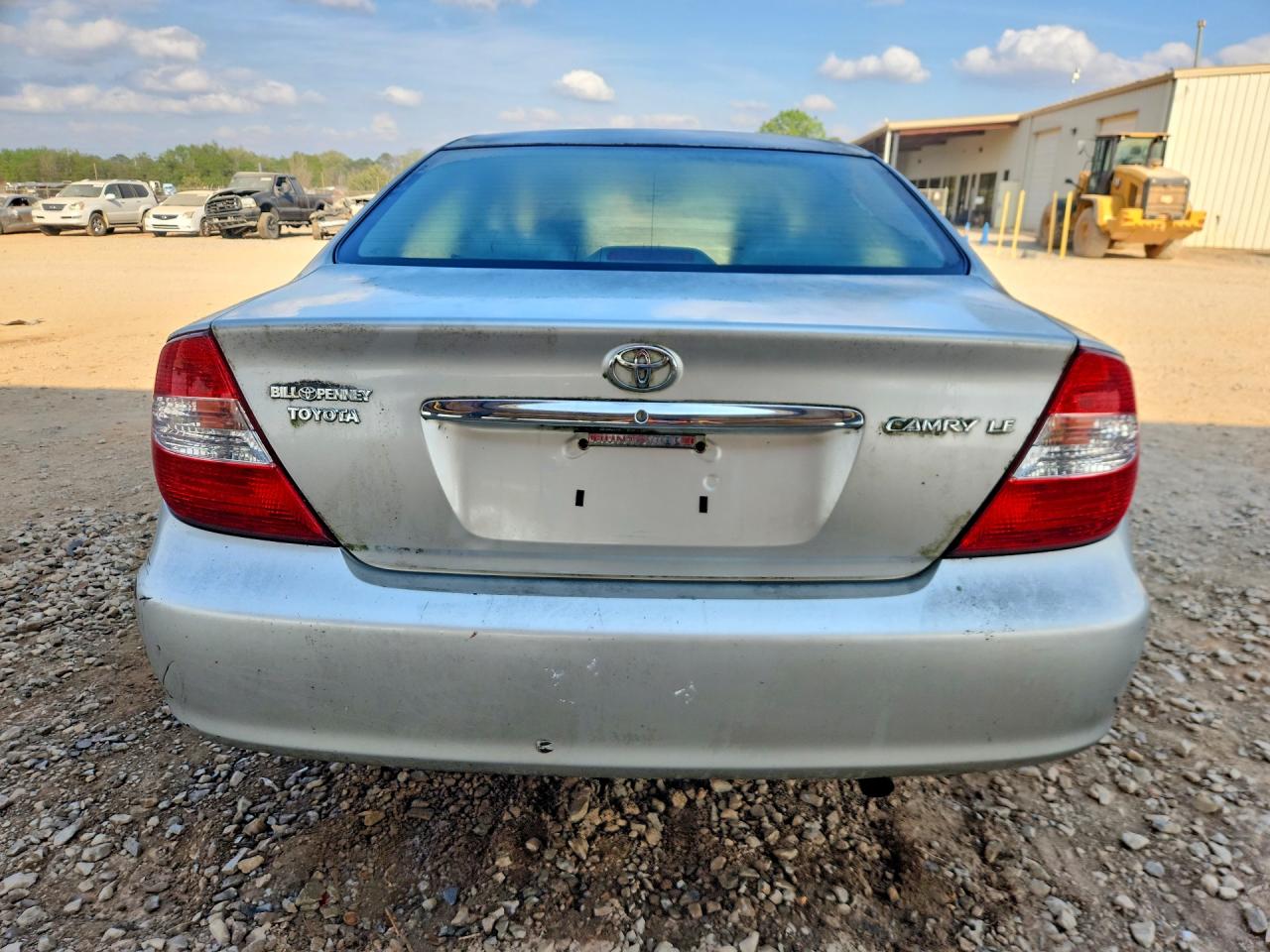 2004 TOYOTA CAMRY LE photo 6