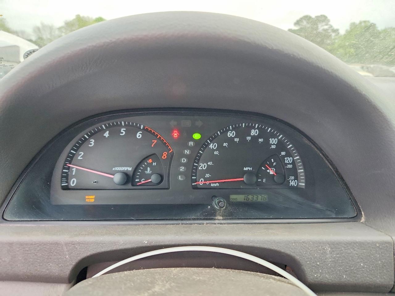 2004 TOYOTA CAMRY LE photo 9
