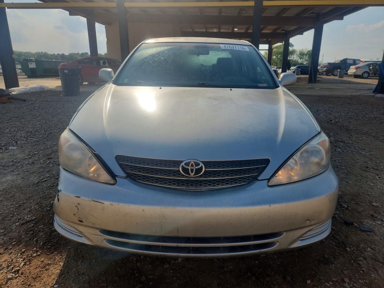 2004 TOYOTA CAMRY LE photo 5