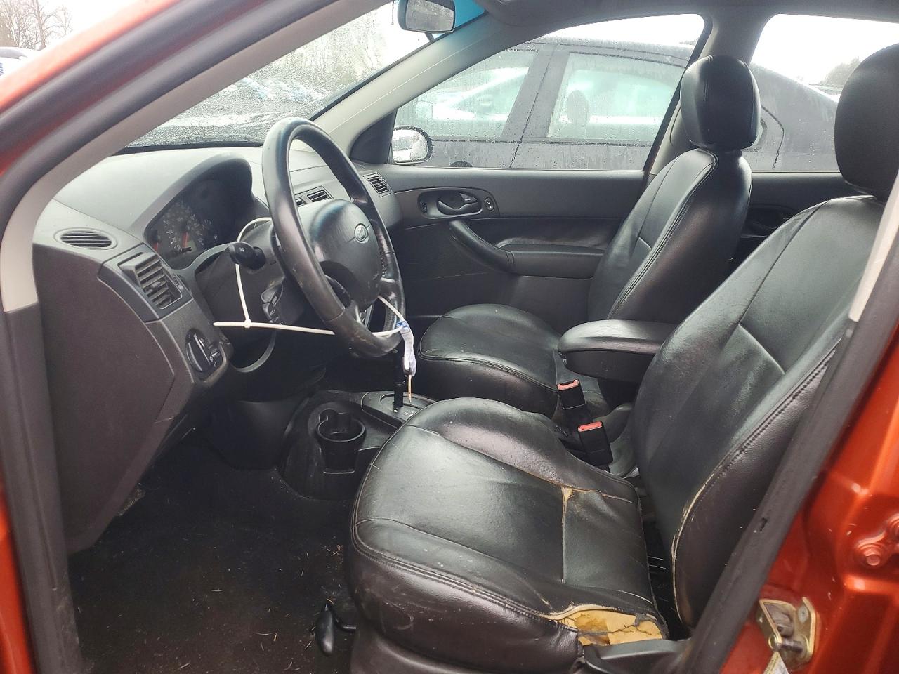 2005 FORD FOCUS ZX5 photo 13