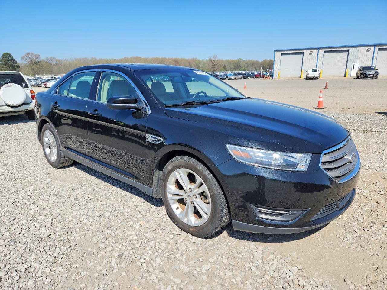 2015 FORD TAURUS SEL photo 7