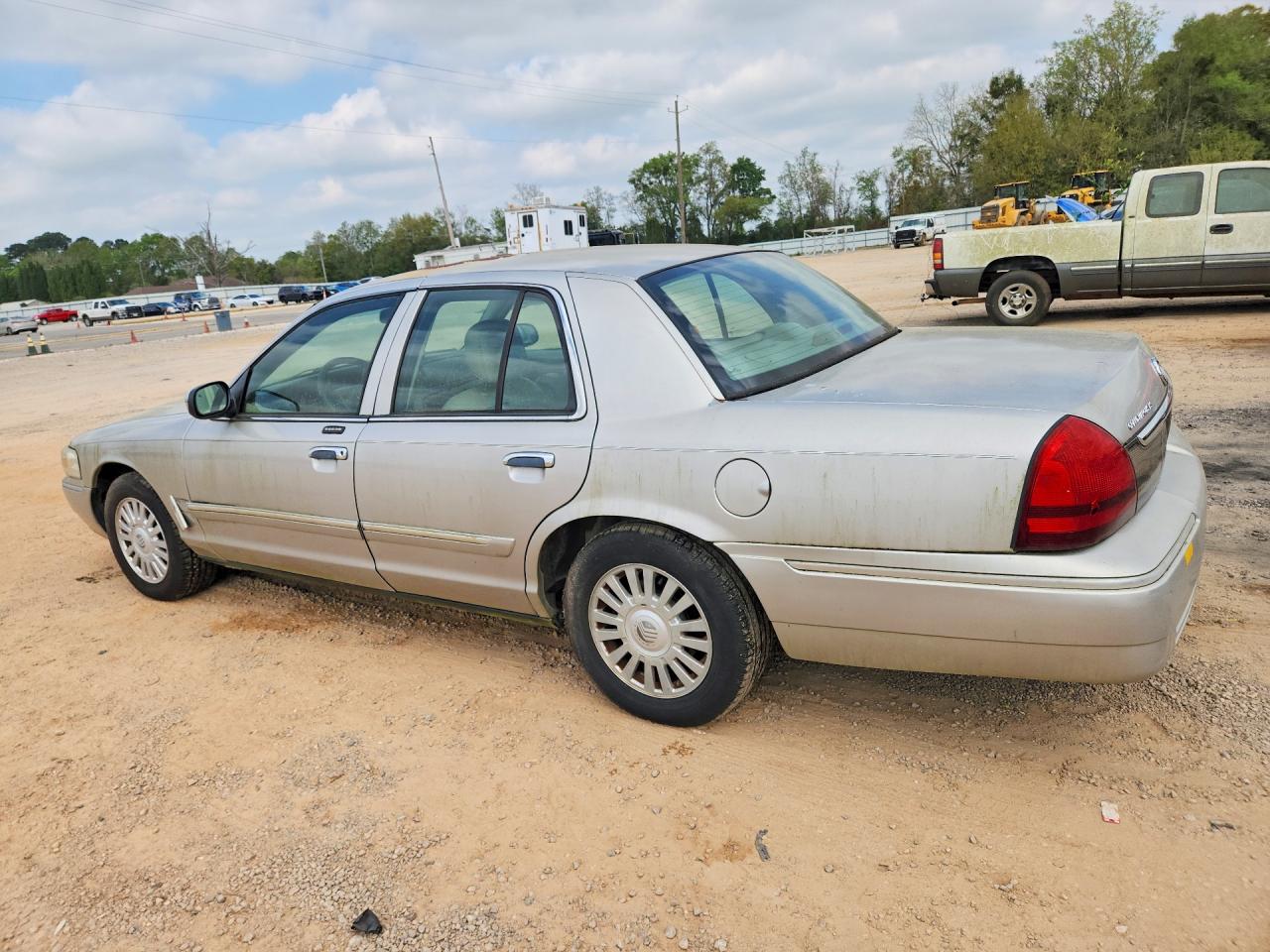2008 MERCURY GRAND MARQUIS LS photo 4